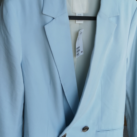 H&M blazer in baby blue - Picture 1 of 6